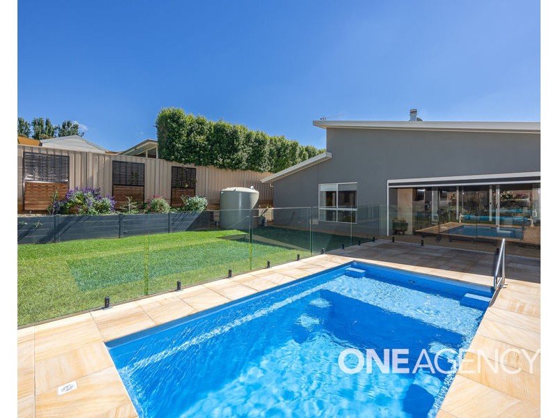 3 ANSETT STREET, Lloyd NSW 2650