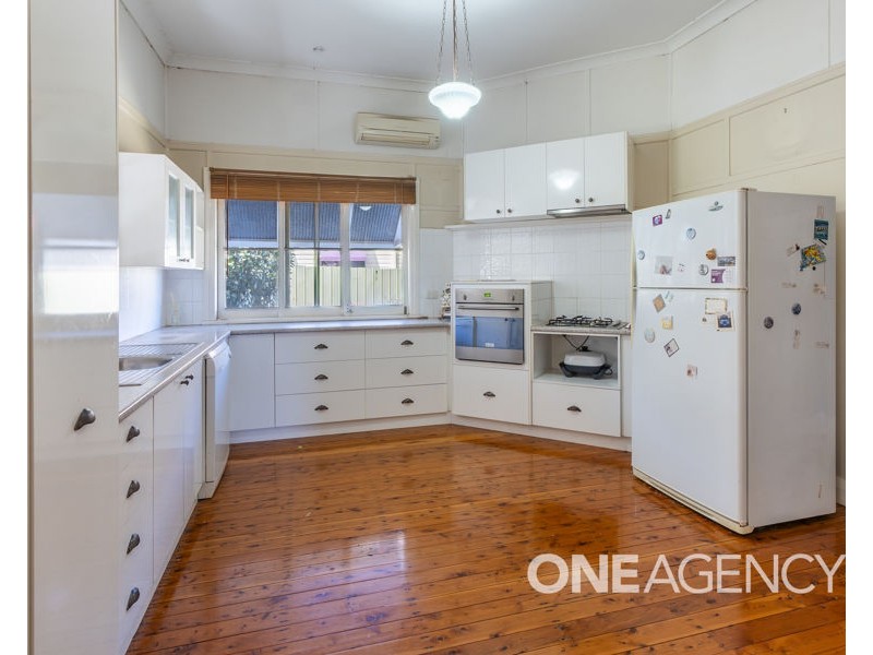 35 WOODEN STREET, Turvey Park NSW 2650