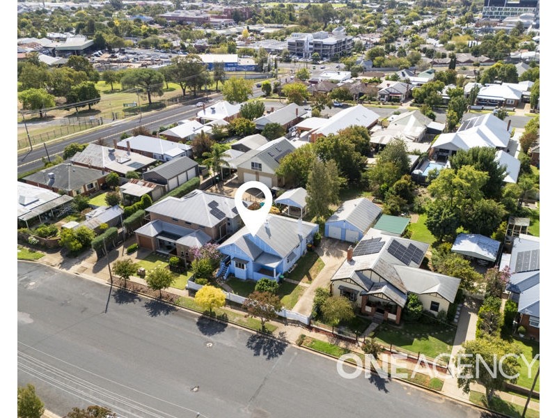 35 WOODEN STREET, Turvey Park NSW 2650