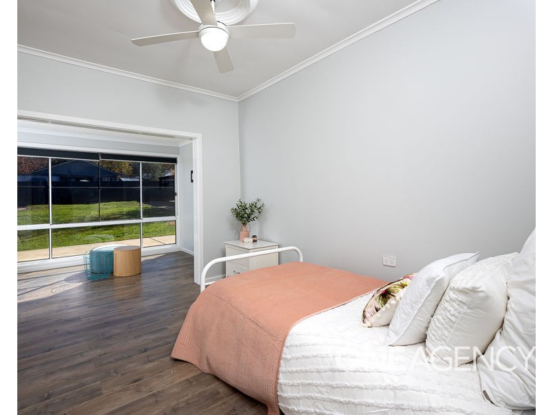 334 LAKE ALBERT ROAD, Kooringal NSW 2650