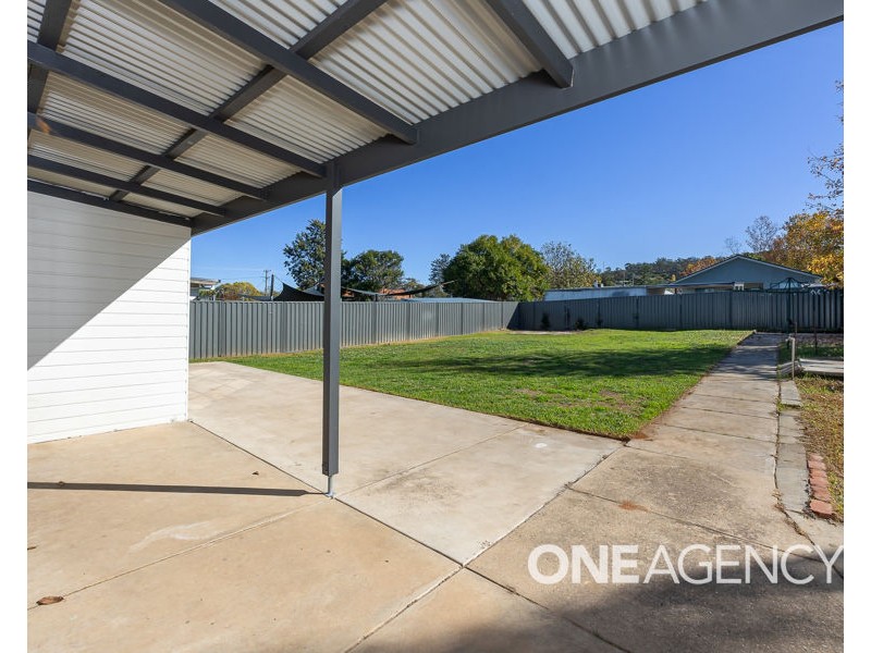 334 LAKE ALBERT ROAD, Kooringal NSW 2650