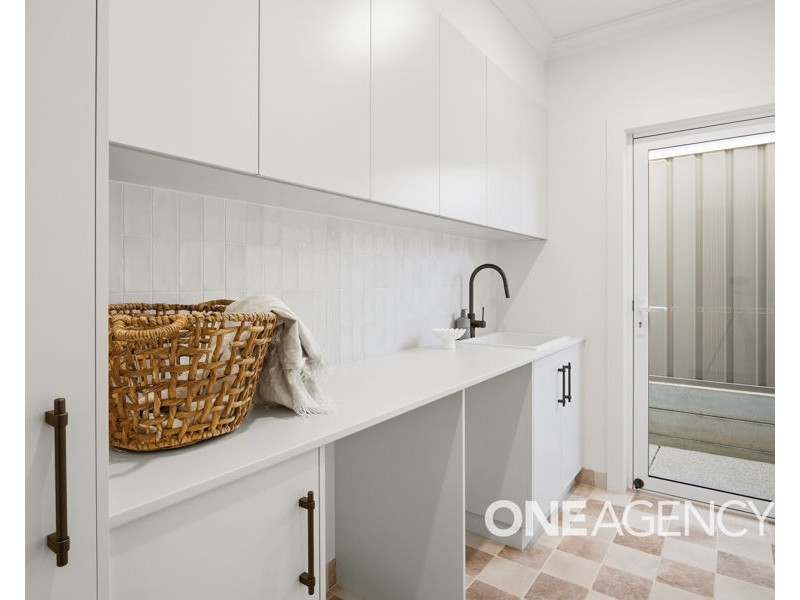 253 MUTTAMA PARADE, Gobbagombalin NSW 2650