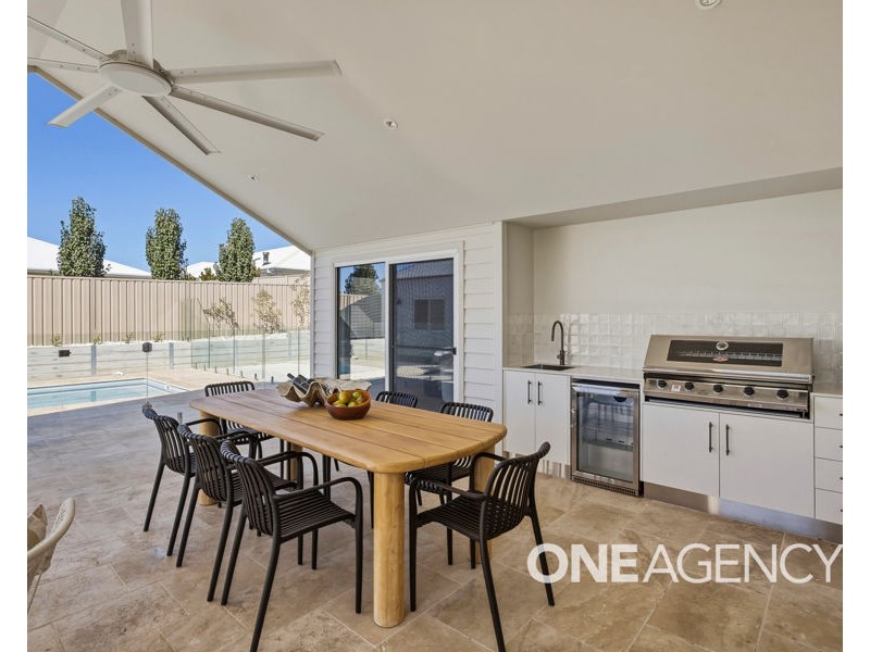 253 MUTTAMA PARADE, Gobbagombalin NSW 2650