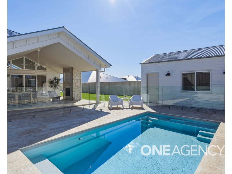 253 MUTTAMA PARADE, Gobbagombalin NSW 2650