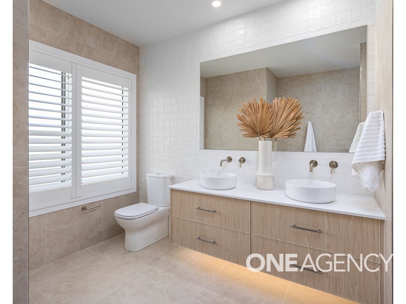 14 BURT STREET, Gobbagombalin NSW 2650