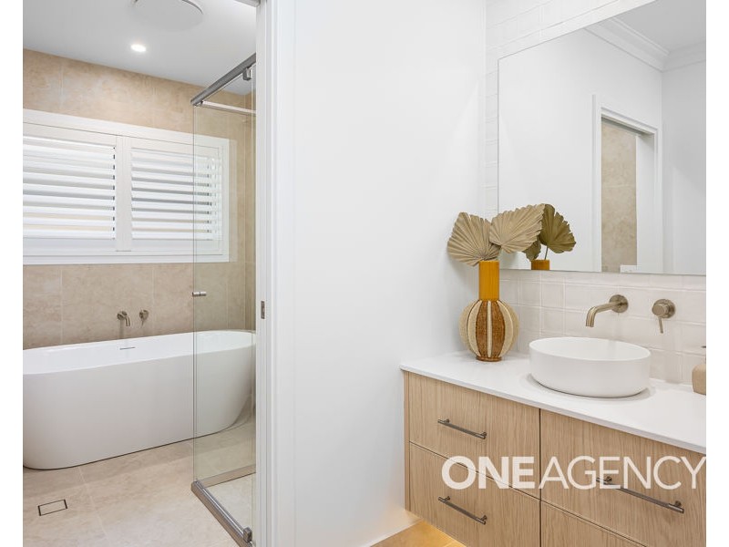14 BURT STREET, Gobbagombalin NSW 2650
