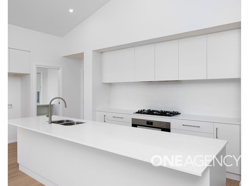 17 LAWRENCE AVENUE, Gobbagombalin NSW 2650