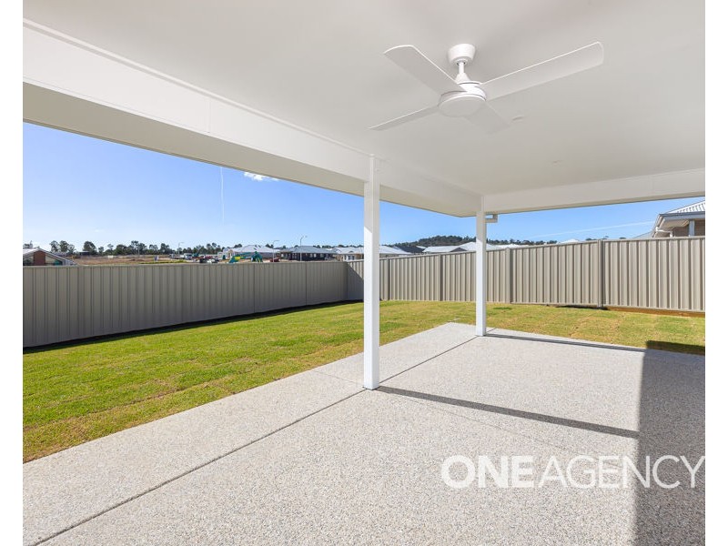 17 LAWRENCE AVENUE, Gobbagombalin NSW 2650