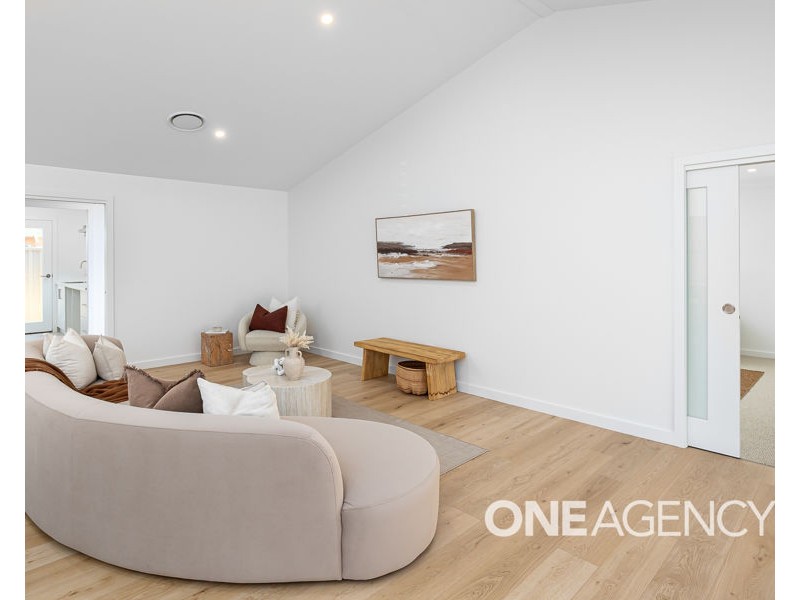 3 LAWRENCE AVENUE, Gobbagombalin NSW 2650