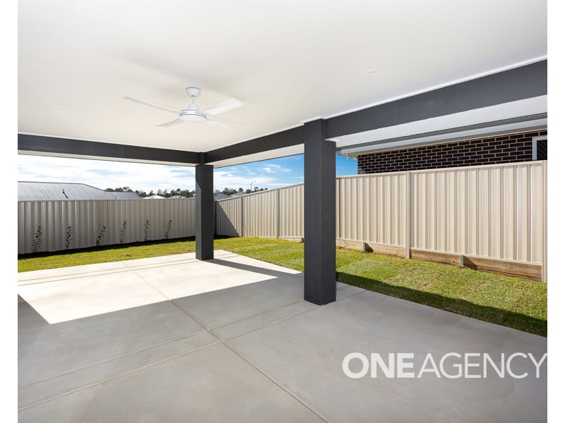 3 LAWRENCE AVENUE, Gobbagombalin NSW 2650
