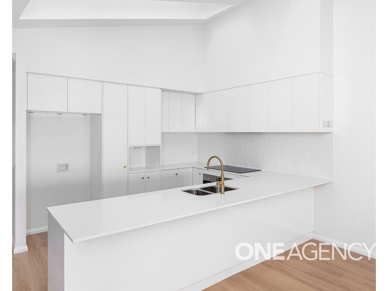 1/16 LAWRENCE AVENUE, Gobbagombalin NSW 2650