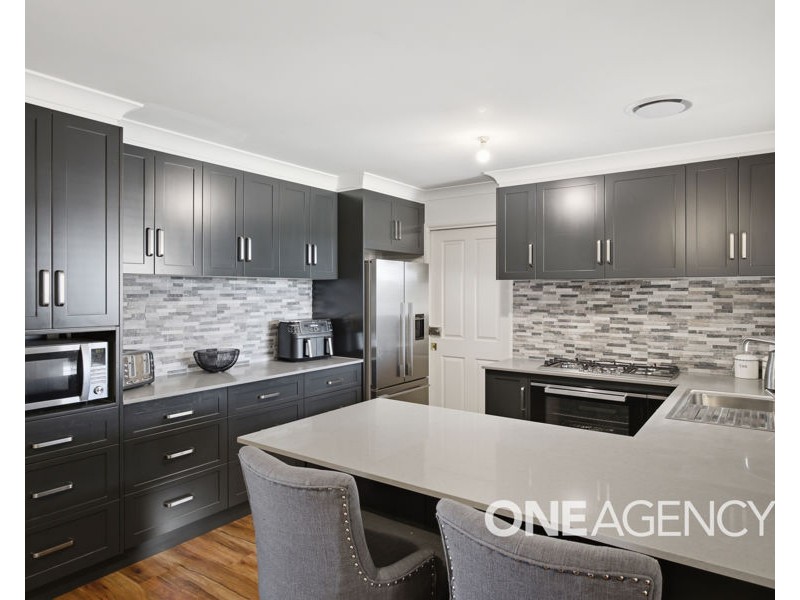 6 WOOMERA PLACE, Glenfield Park NSW 2650