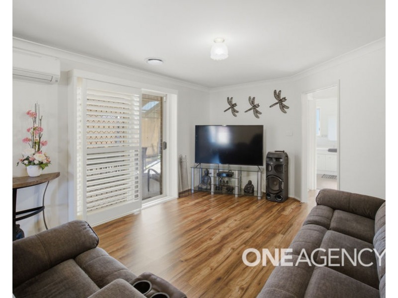 6 WOOMERA PLACE, Glenfield Park NSW 2650