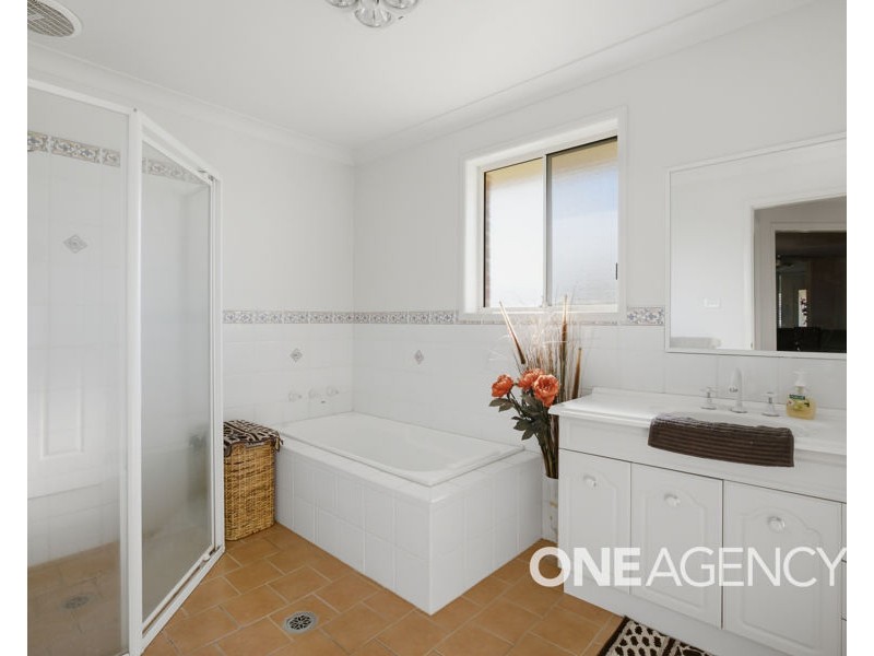 6 WOOMERA PLACE, Glenfield Park NSW 2650