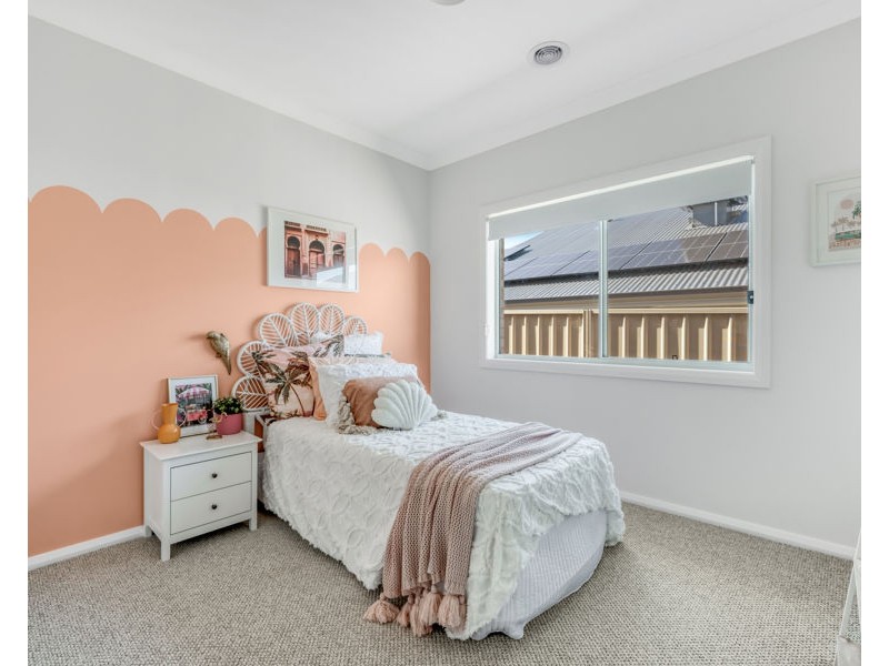 240 MUTTAMA PARADE, Gobbagombalin NSW 2650