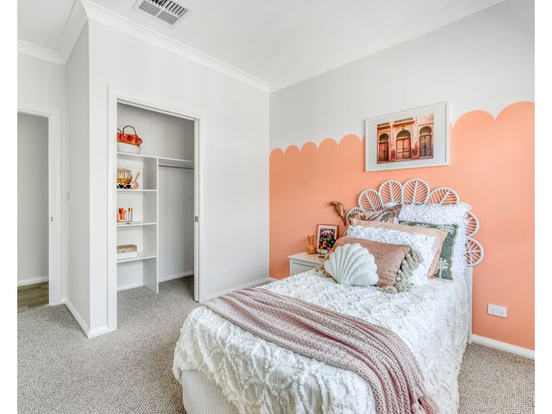 240 MUTTAMA PARADE, Gobbagombalin NSW 2650