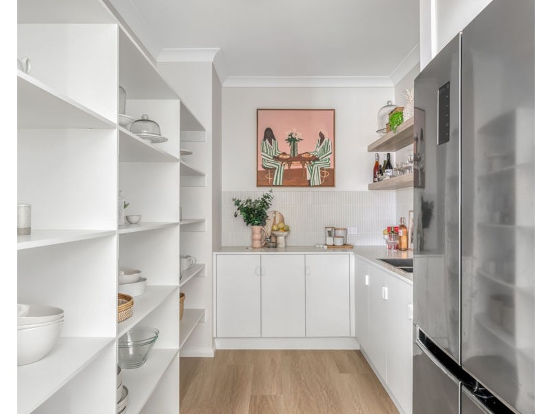 240 MUTTAMA PARADE, Gobbagombalin NSW 2650