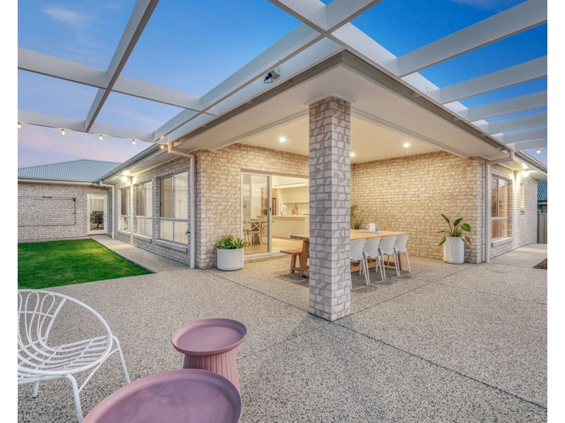 240 MUTTAMA PARADE, Gobbagombalin NSW 2650