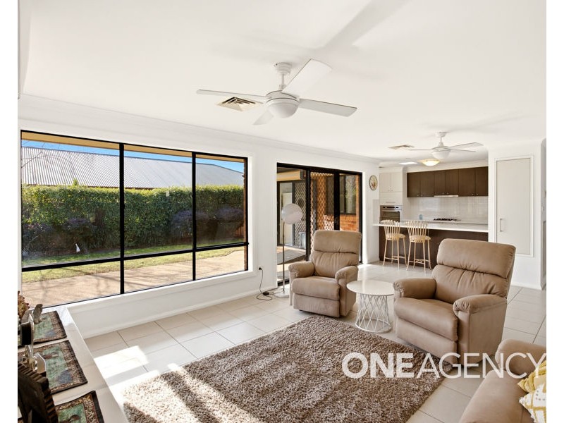 37 BEDERVALE STREET, Bourkelands NSW 2650