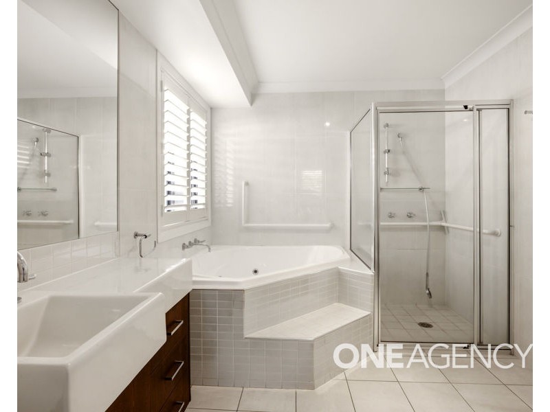 37 BEDERVALE STREET, Bourkelands NSW 2650
