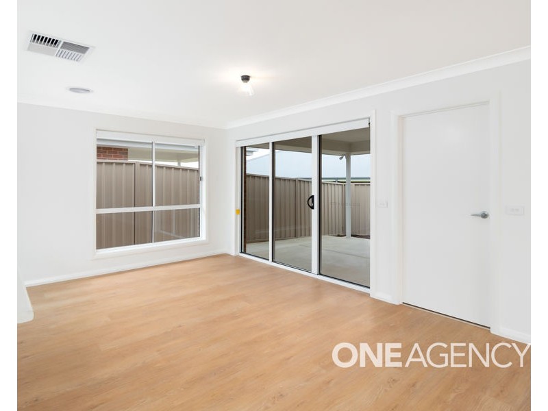 20 BEETSON STREET, Boorooma NSW 2650
