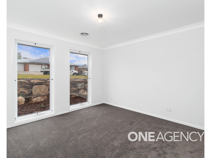 20 BEETSON STREET, Boorooma NSW 2650
