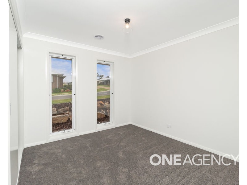 20 BEETSON STREET, Boorooma NSW 2650
