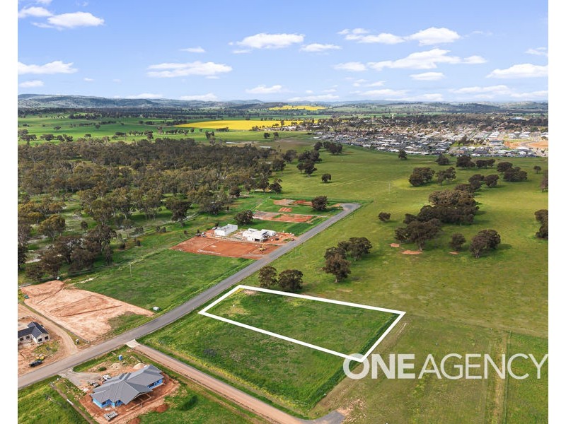 56 GOLDEN DRIVE, Gumly Gumly NSW 2652