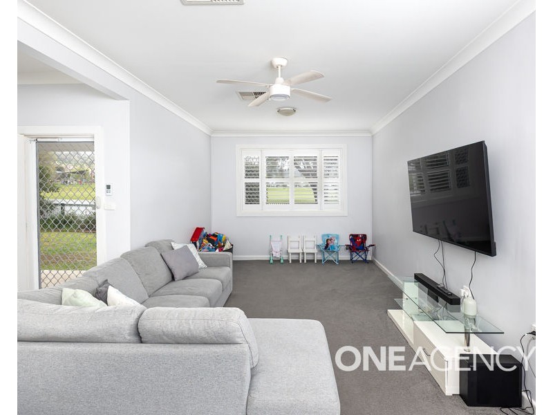 24 THE BOULEVARDE, Kooringal NSW 2650