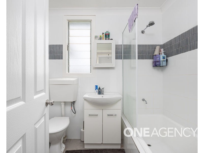 24 THE BOULEVARDE, Kooringal NSW 2650