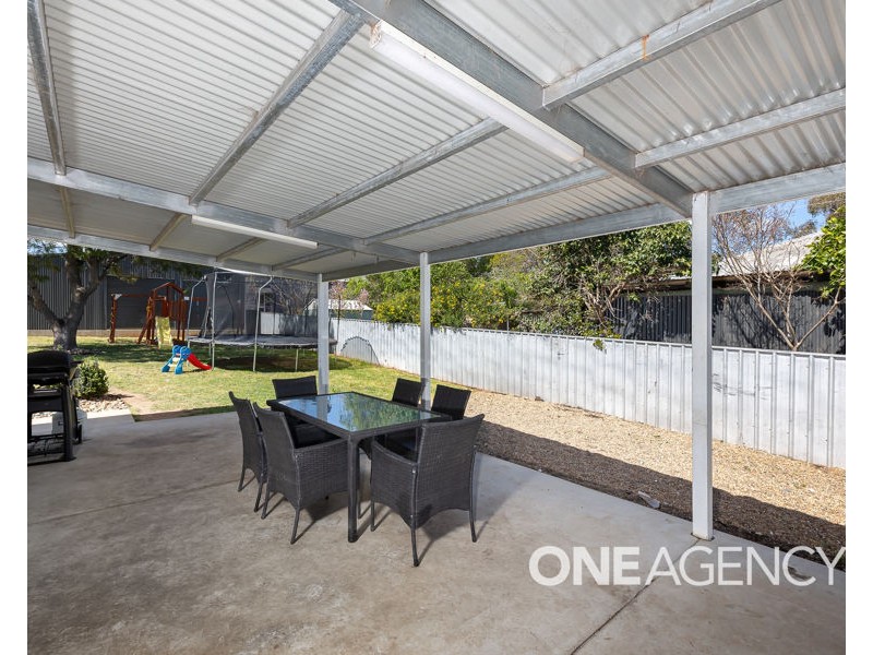 1 MIMOSA STREET, Coolamon NSW 2701
