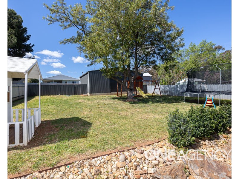 1 MIMOSA STREET, Coolamon NSW 2701