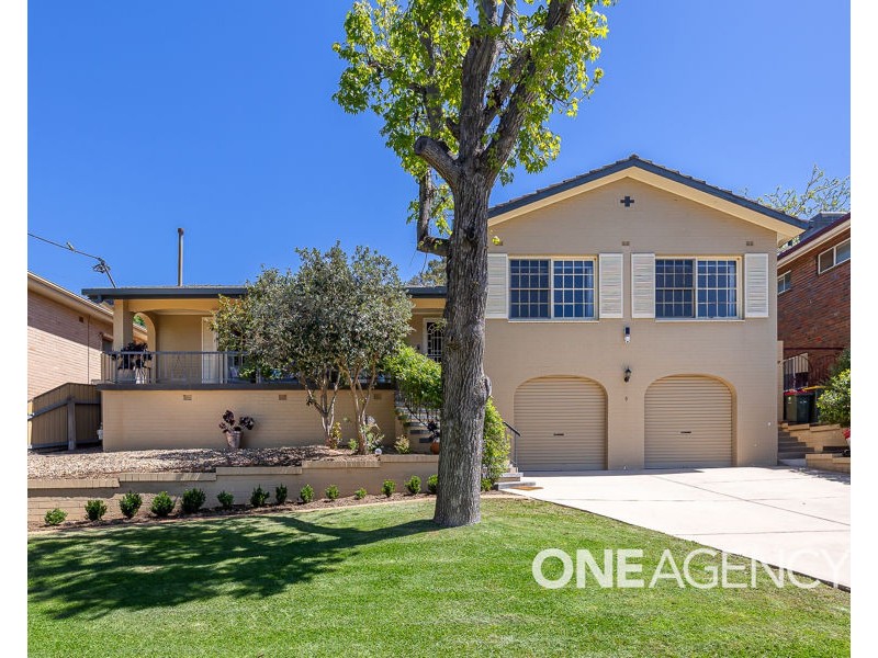 8 WILKS AVENUE, Kooringal NSW 2650