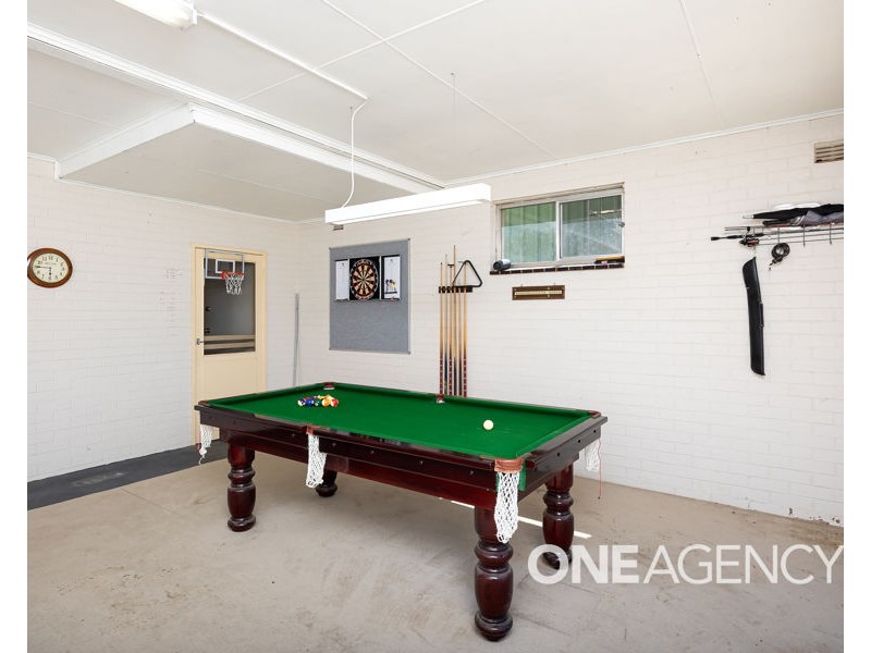 8 WILKS AVENUE, Kooringal NSW 2650