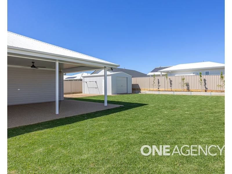 235 MUTTAMA PARADE, Gobbagombalin NSW 2650