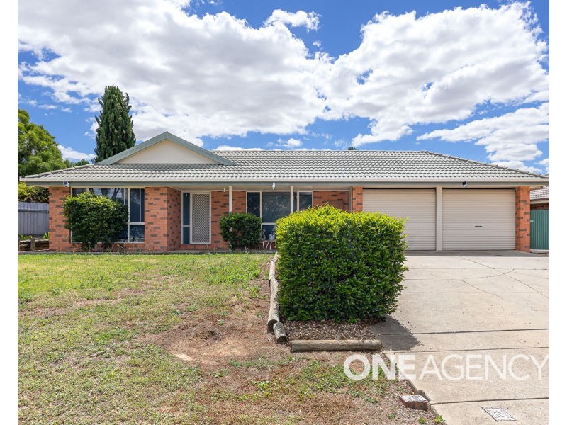 41 FAY AVENUE, Kooringal NSW 2650