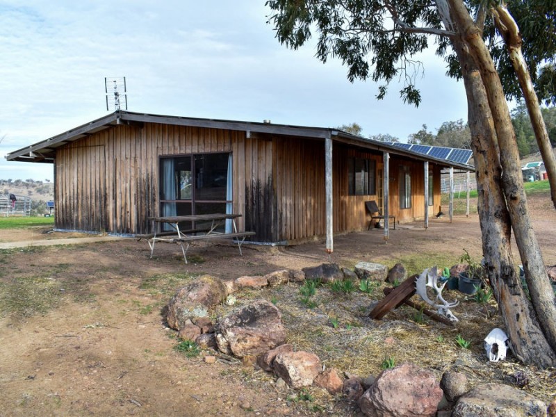1924 CLIFTON RD, Carroll NSW 2340