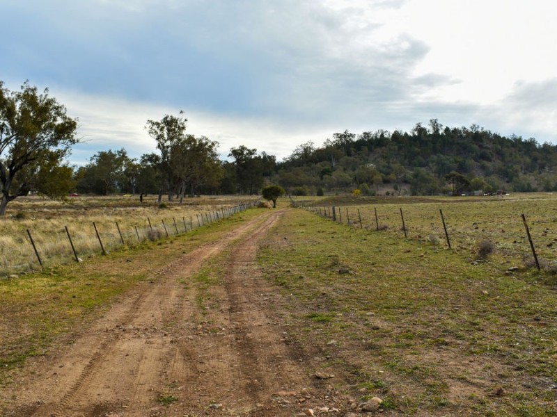 1924 CLIFTON RD, Carroll NSW 2340