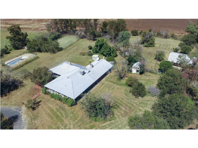 ‘WEST MOOKI’ 70 WILLIEWARINA RD, Caroona NSW 2343