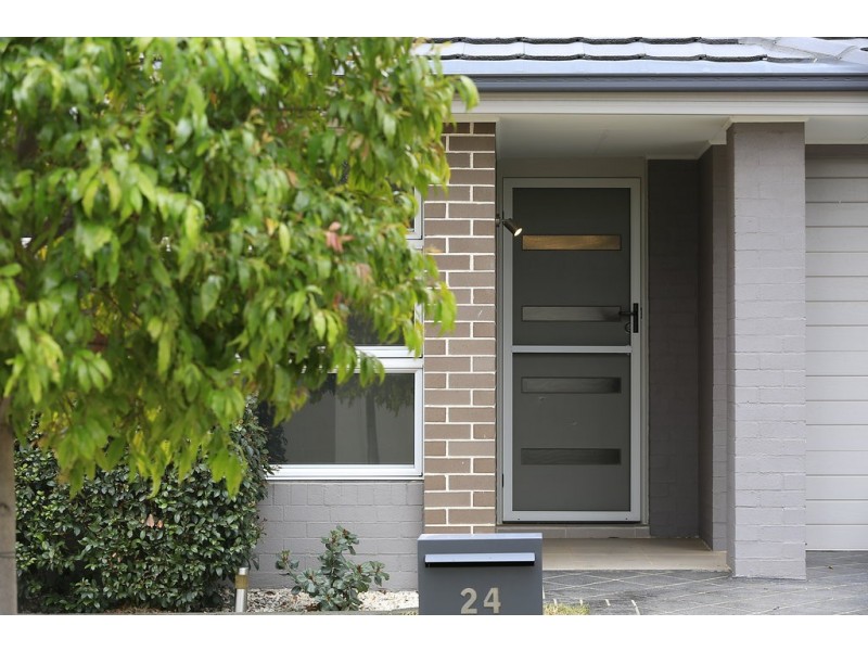 24 Gallina Drive, Spring Farm NSW 2570