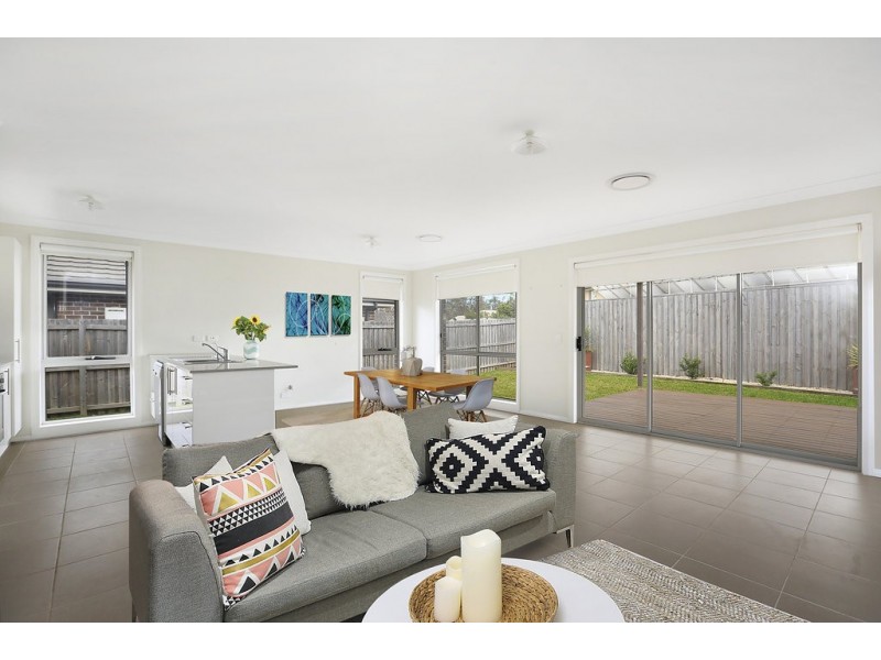 24 Gallina Drive, Spring Farm NSW 2570