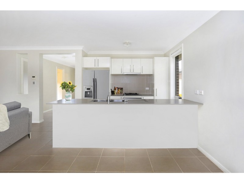 24 Gallina Drive, Spring Farm NSW 2570