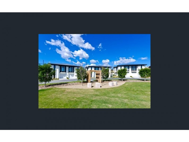 71/18 Archipelago Street, Pacific Pines QLD 4211