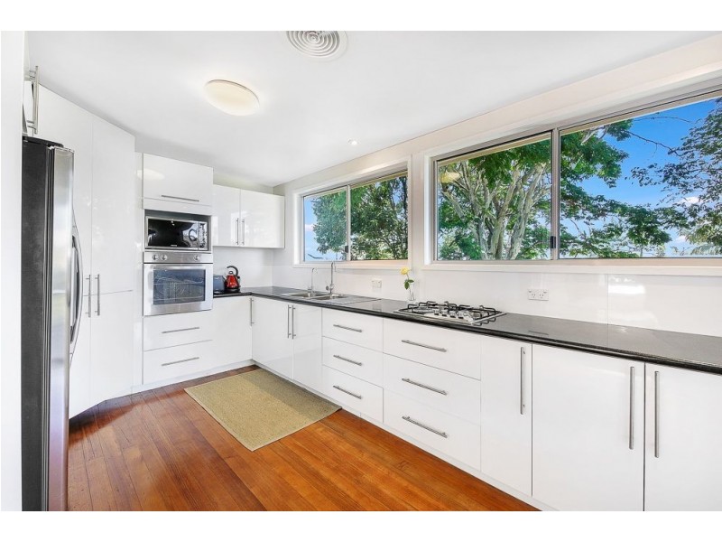 11 Maxwell Brown Drive, Southport QLD 4215