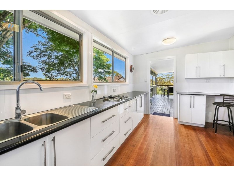 11 Maxwell Brown Drive, Southport QLD 4215