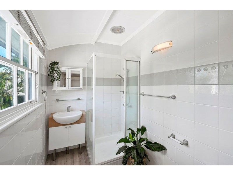 14 Harcourt Crescent, Southport QLD 4215