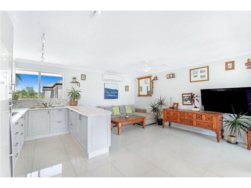 16/26 Stanhill Drive, Chevron Island QLD 4217