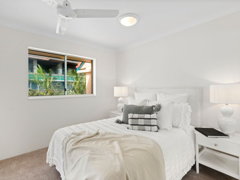39/11-17 Philip Avenue, Broadbeach QLD 4218