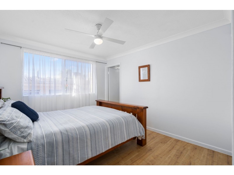 8/26 Stanhill Drive, Chevron Island QLD 4217