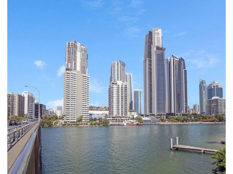 13/26 Stanhill Drive, Chevron Island QLD 4217